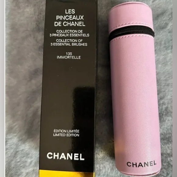 Brand new Chanel Limited Edition Brush Set in Pink GWP - Picture 1 of 2
